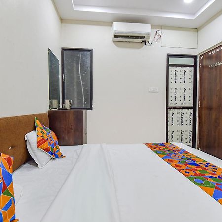 Fabexpress Devani Palace Ujjain Extérieur photo